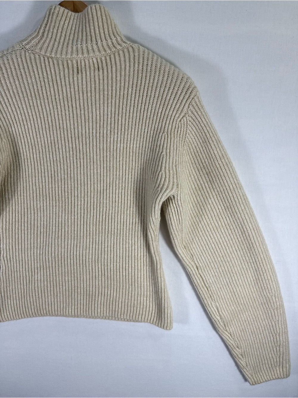 H&M Cream Ribbed Turtleneck Sweater - Picture 11 of 12